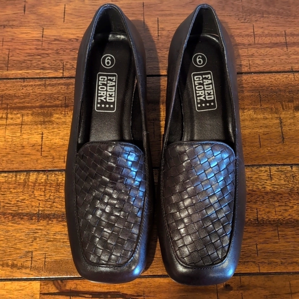 NIB Faded Glory Brown Loafers Size 6 - New In Box - Picture 3 of 11